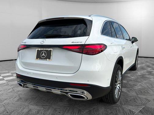 2026 Mercedes-Benz GLC 300 4MATIC