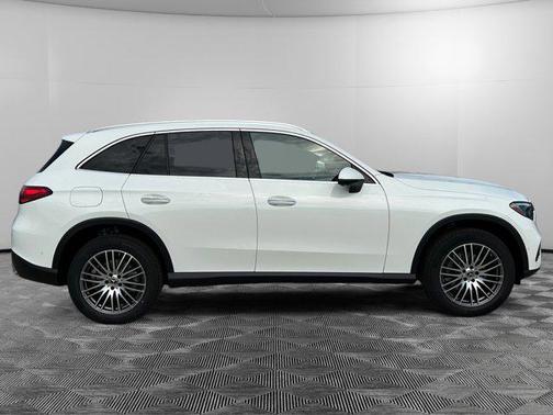 2026 Mercedes-Benz GLC 300 4MATIC
