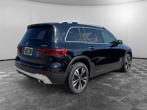 2026 Mercedes-Benz GLB 250 4MATIC