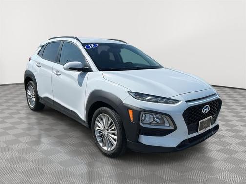 Chalk White 2018 Hyundai KONA SEL