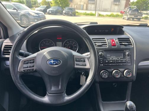 Ice Silver Metallic 2014 Subaru XV Crosstrek 2.0i Premium