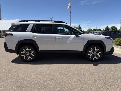 Crystal White Pearl 2026 Subaru Outback Touring XT