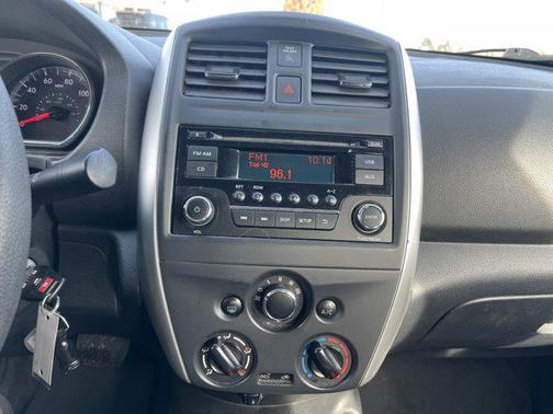 2017 Nissan Versa 1.6 SV