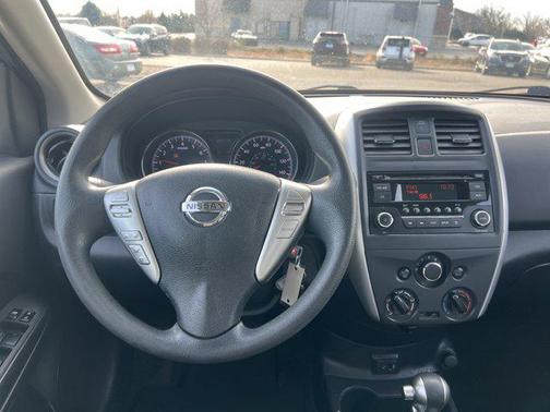 2017 Nissan Versa 1.6 SV