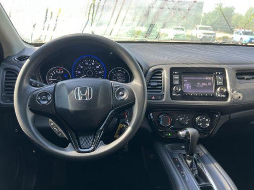 Crystal Black Pearl 2019 Honda HR-V LX