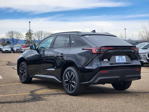 Astro Black Mica 2026 Subaru Solterra Premium