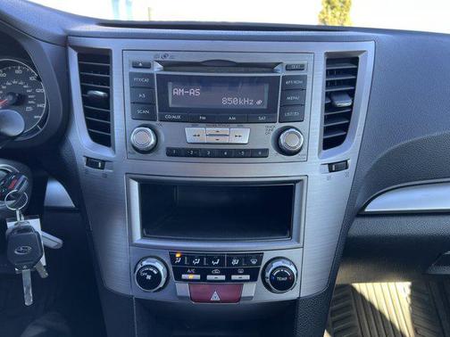 2014 Subaru Outback 2.5i