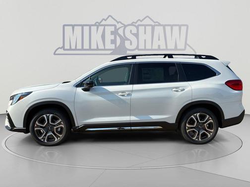 Crystal White Pearl 2026 Subaru Ascent Limited 8-Passenger
