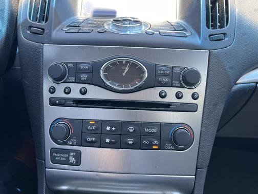 Black Obsidian 2011 INFINITI G37x Base