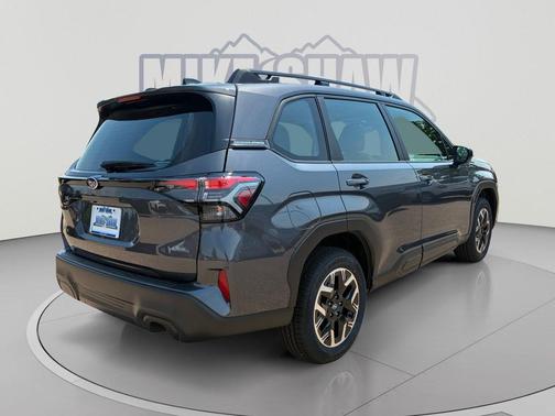 Magnetite Gray Metallic 2026 Subaru Forester Base