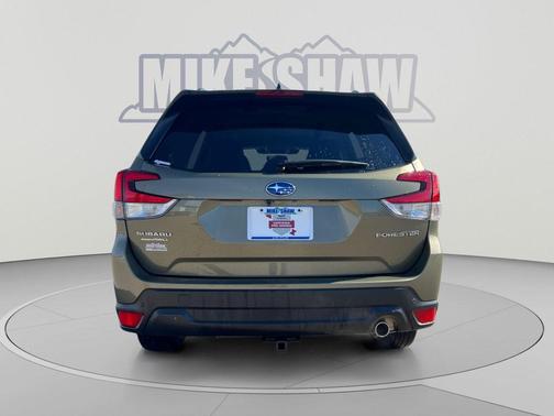 Autumn Green Metallic 2024 Subaru Forester Limited