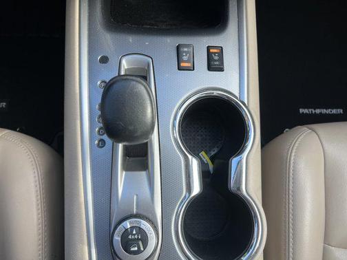 2018 Nissan Pathfinder SL