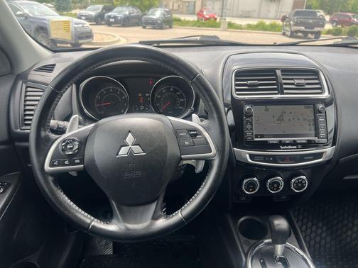 Labrador Black Pearl 2015 Mitsubishi Outlander Sport 2.4L GT