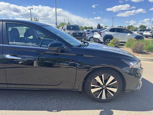 2022 Nissan Altima 2.5 SV