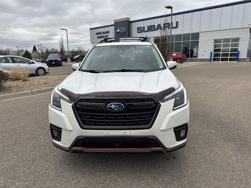 Crystal White Pearl 2022 Subaru Forester Sport