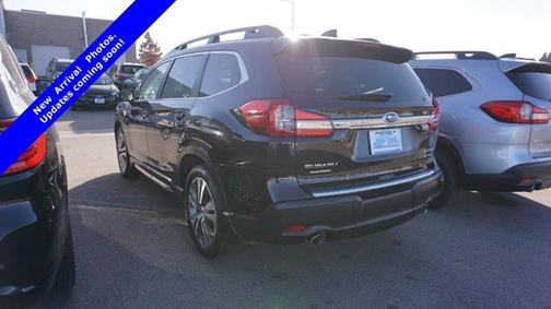 Photo 4 of 30 of 2019 Subaru Ascent Limited 7-Passenger