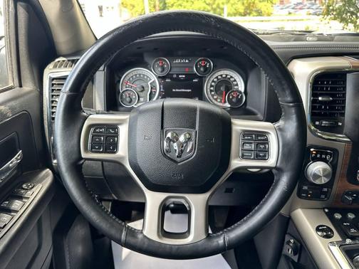 2014 RAM 1500 Laramie