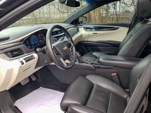 2016 Cadillac XTS Platinum