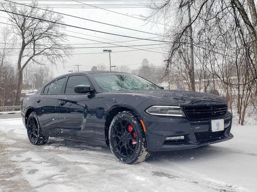 2017 Dodge Charger SXT