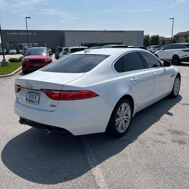2017 Jaguar XF 35t