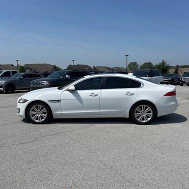 2017 Jaguar XF 35t