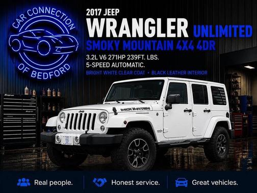 Bright White Clearcoat 2017 Jeep Wrangler Unlimited Smoky Mountain 4x4