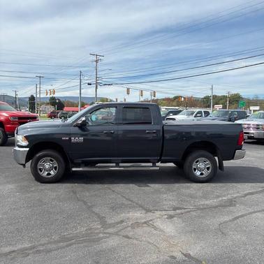 2017 RAM 3500 Tradesman 4x4 4dr Crew Cab 6.3 ft. SB SRW Pickup