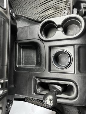 2017 RAM 3500 Tradesman 4x4 4dr Crew Cab 6.3 ft. SB SRW Pickup