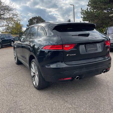 2019 Jaguar F-PACE S