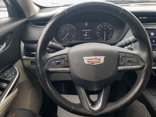 2021 Cadillac XT4 Luxury