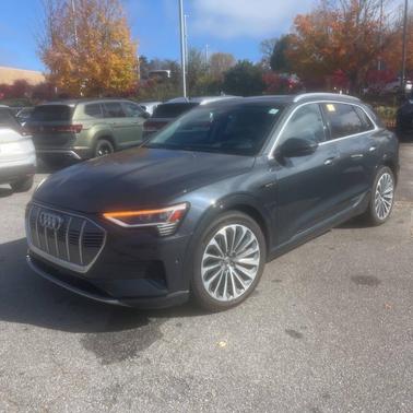 2019 Audi e-tron Prestige
