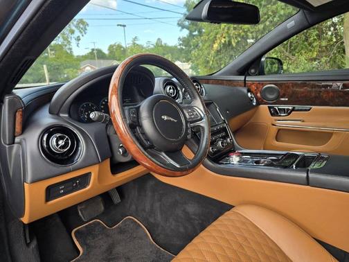 2016 Jaguar XJ XJL Portfolio