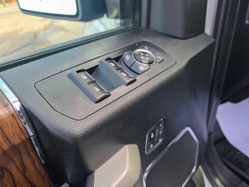 Ingot Silver 2018 Ford F-150 Lariat