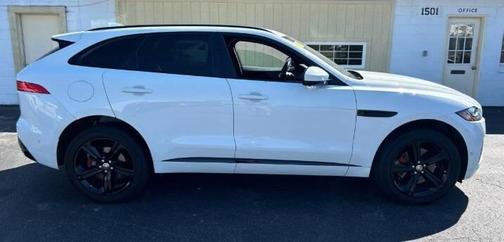 2018 Jaguar F-PACE S