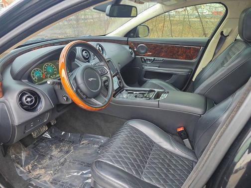 2016 Jaguar XJ XJL Portfolio