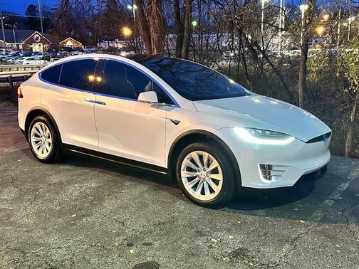 2018 Tesla Model X 75D AWD 4dr SUV