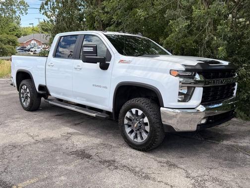 Summit White 2021 Chevrolet Silverado 2500 LT