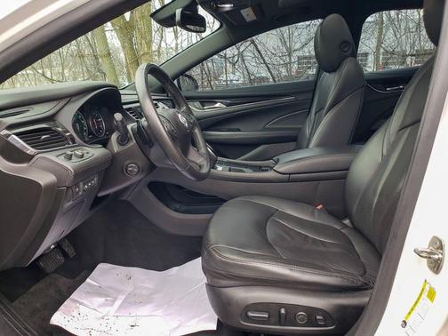 2018 Buick LaCrosse Avenir