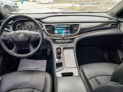 2018 Buick LaCrosse Avenir