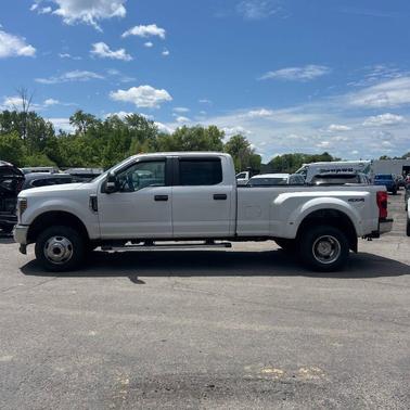 Oxford White 2019 Ford F-350 XL
