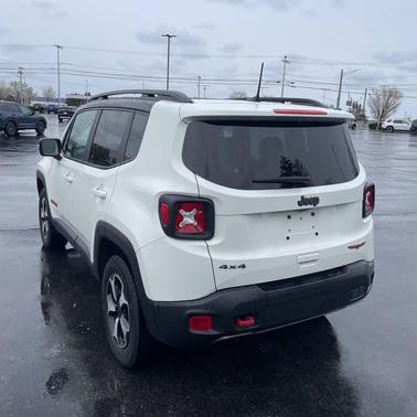 Alpine White Clearcoat 2021 Jeep Renegade Trailhawk