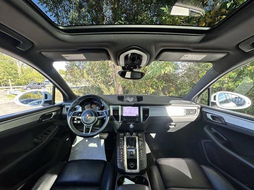 2018 Porsche Macan Base AWD 4dr SUV
