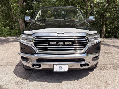 Black 2019 RAM 1500 Longhorn