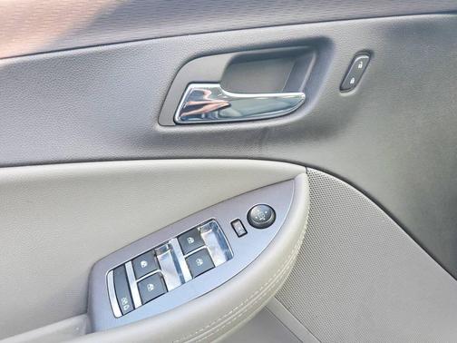 2015 Chevrolet Impala LS