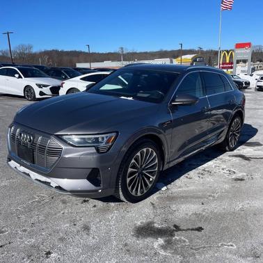 2019 Audi e-tron Premium Plus