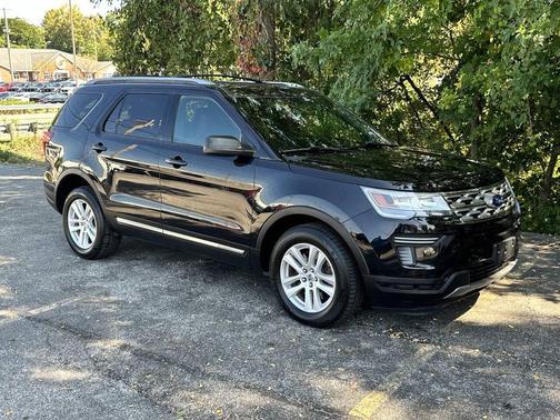 2019 Ford Explorer XLT AWD 4dr SUV