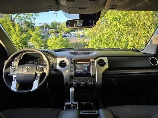 2018 Toyota Tundra SR5