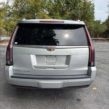 2016 Cadillac Escalade ESV Luxury