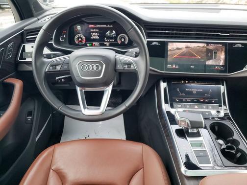2021 Audi Q7 55 Premium Plus