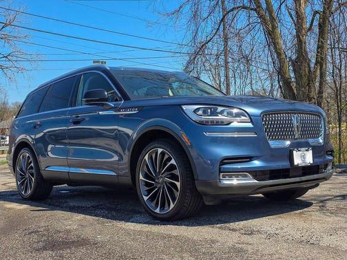 Blue Diamond Metallic 2020 Lincoln Aviator Reserve AWD